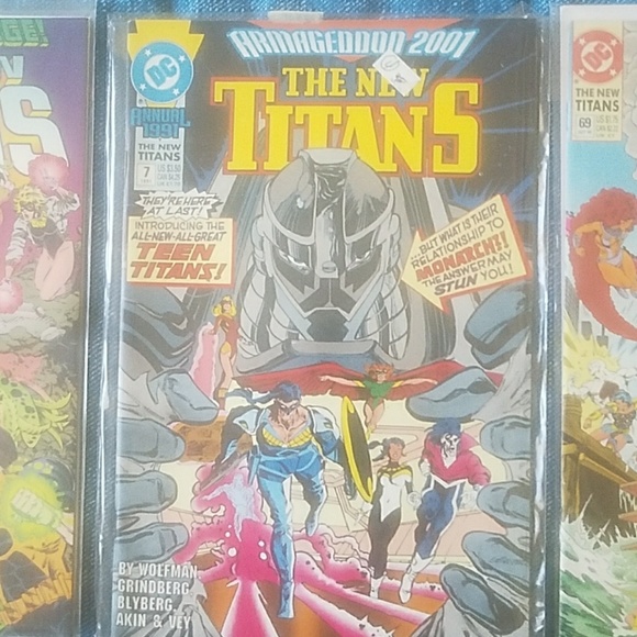 Comics - Picture 2 of 4